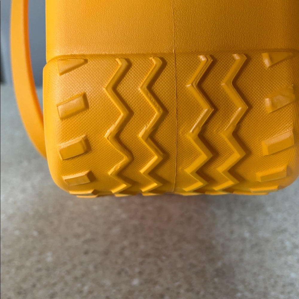 Bright Bogg Orange Perforated Tote Bag - Picture 3 of 3